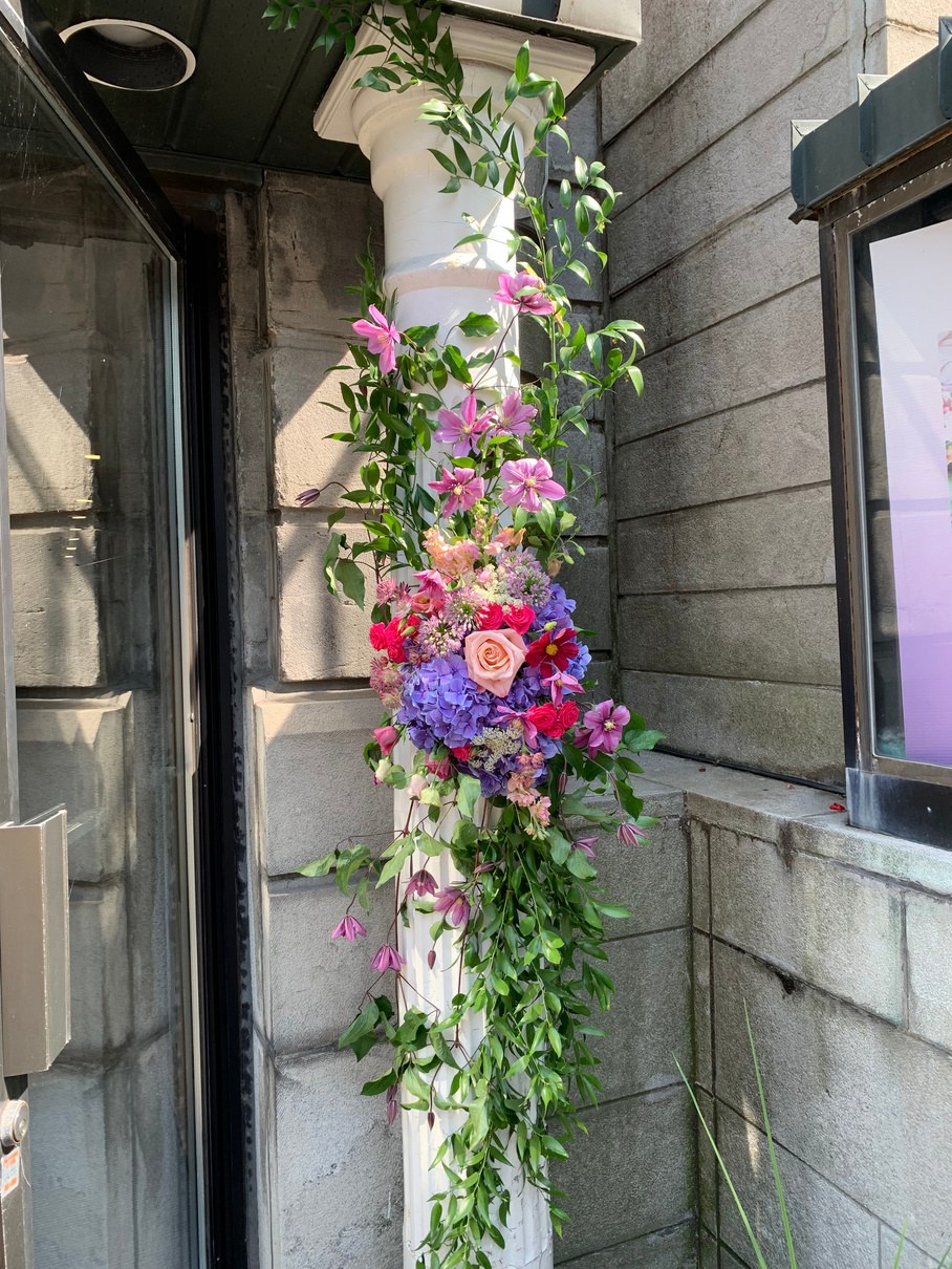 Styling florals for a venue
