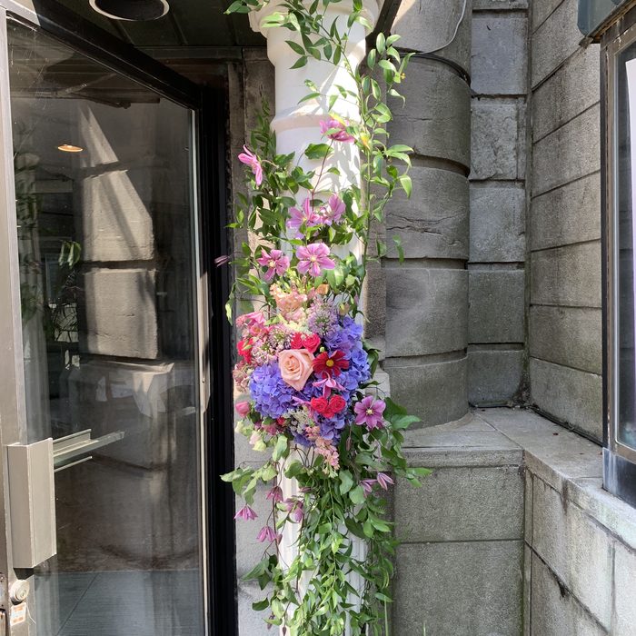 Hand-tied garland detail